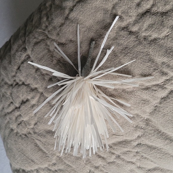 Brunello Cucinelli flower brooch - Picture 1 of 3